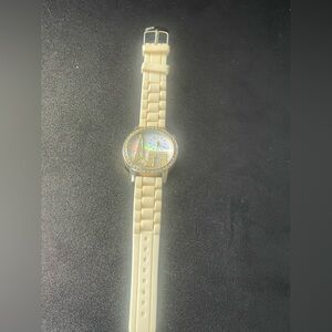 Paris Gold Tone Quartz Analog Women's Fashion Watch
